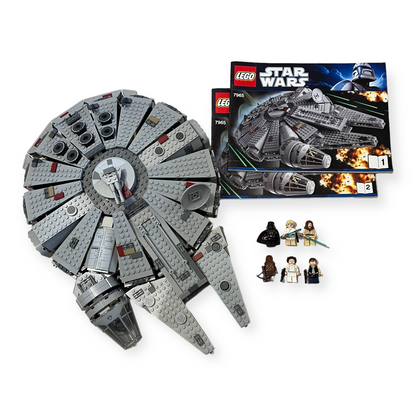 LEGO Star Wars 7965 - Millennium Falcon