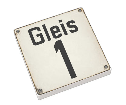 Bedruckte LEGO® Fliese 2x2 - Altes Schild 22 'Gleis 1'